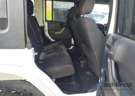 2016 Jeep Wrangler Unlimited Sport z USA, uszkodzony, nr VIN 1C4BJWDG2GL229207